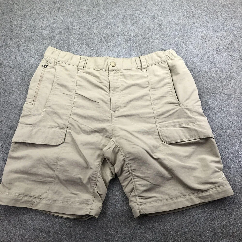 The North Face Shorts Mens Large Beige Cargo Nylon 10 Inseam Quick Dry Outdoor